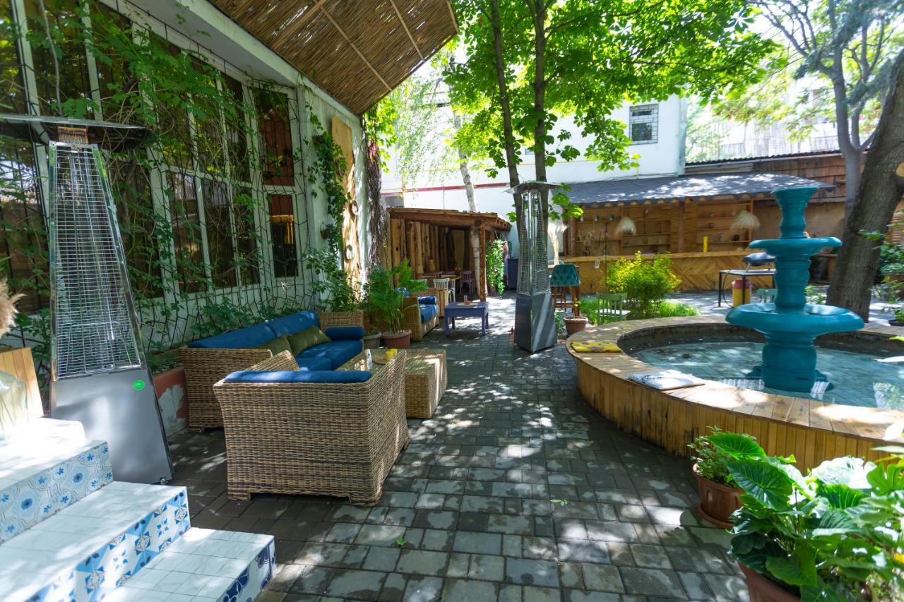 Hostel Koisha Bischkek Exterior foto
